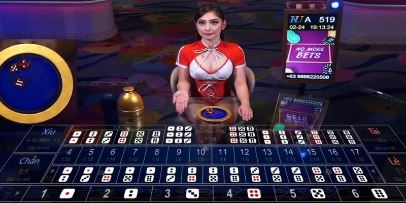 Casino trực tuyến có các Dealer xinh đẹp hỗ trợ chia bài tại cổng game uy tín New88